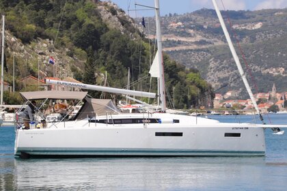 Miete Segelboot Jeanneau Sun Odyssey 380 Dubrovnik