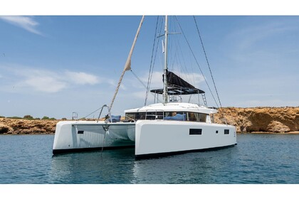 Charter Catamaran Lagoon 52 Lefkada