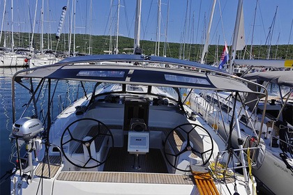 Rental Sailboat Bavaria Yachtbau Bavaria Cruiser 46 - 4 cab. Punat