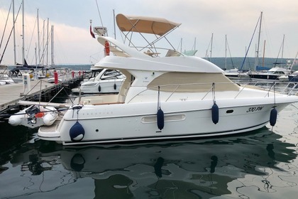 Rental Motorboat Jeanneau Prestige 36 Fly Punat