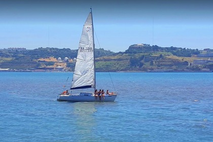 Hire Sailboat Beneteau First Class 8 Albufeira