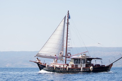 Чартер Моторная яхта Alma Libre Traditional Афины