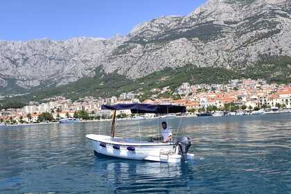 Czarter Łódź bez patentu  Betina Betina 490 Makarska