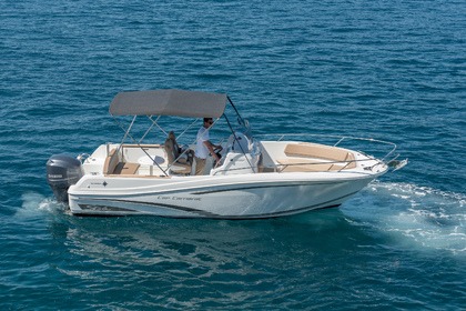 Noleggio Barca a motore Jeanneau Cap Camarat 7.5 CC Spalato