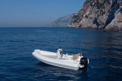 Hyra båt Båt utan licens  Callegari callegari Salerno
