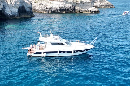 Location Bateau à moteur COMAR CLANSCHIP 42 FB Catane