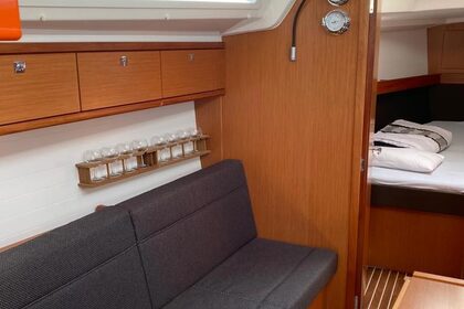 Verhuur Zeilboot Bavaria Yachtbau Bavaria Cruiser 37 - 3 cab. Lelystad- Haven