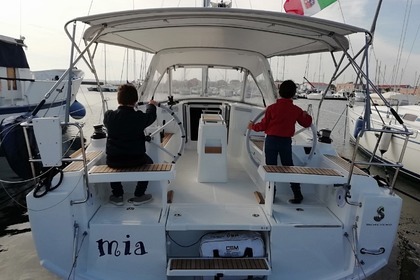 Location Voilier BENETEAU OCEANIS 35.1 Carloforte