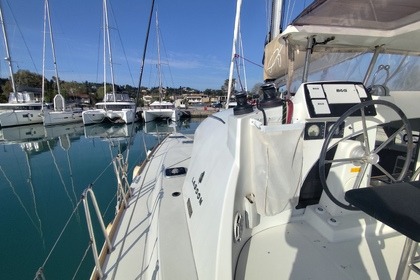 Hire Catamaran Lagoon-Bénéteau Lagoon 380 - 4 cab. Empuriabrava