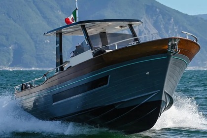 Rental Motorboat Izzo mare Mizar 33 Castellammare di Stabia