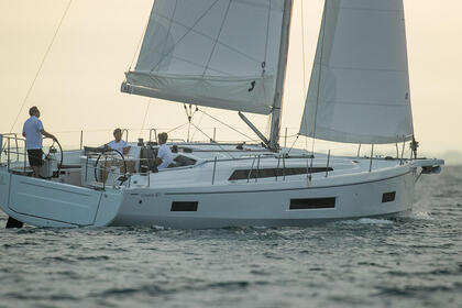 Rental Sailboat Beneteau OCEANIS 40.1 Kos