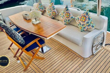 Aluguel Iate a motor Majesty Majesty Dubai Marina