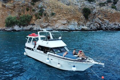 Miete Motorboot Hatteras 47 Georgioupoli