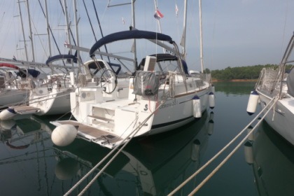 Verhuur Zeilboot BENETEAU OCEANIS 35.1 Medulin