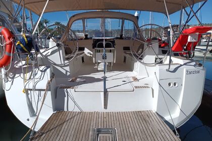 Hire Sailboat JEANNEAU Sun Odyssey 519 with watermaker & A/C - PLUS Lomas de Palmira