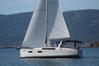 Location Voilier BENETEAU OCEANIS 35 Split