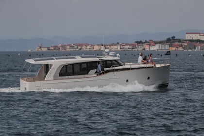 Rental Motor yacht Greenline Yachts Greenline 40 Pula