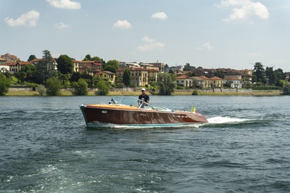 Noleggio Barca a motore Riva AQUARAMA SPECIAL Stresa