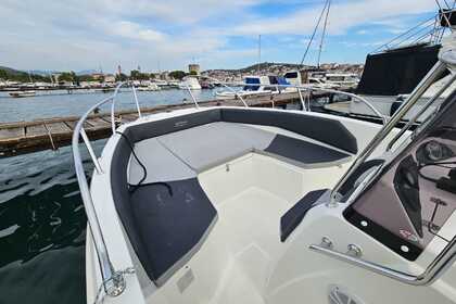 Rental Motorboat Cayman Yacht 585 Okrug Gornji