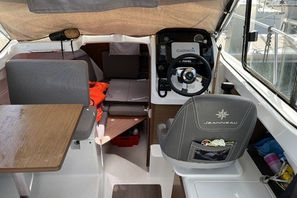 Location Bateau à moteur Jeanneau merry-fisher 695 Loctudy