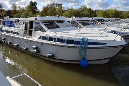 Rental Houseboats Classic Tarpon 42 Briare