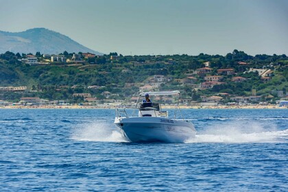Hire Boat without licence  Blumax 570 Castellammare del Golfo