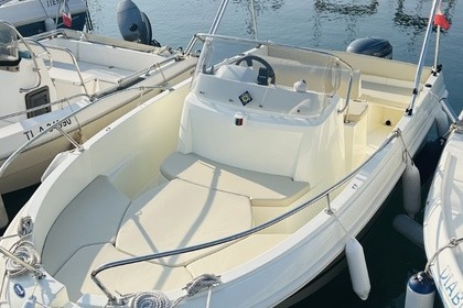 Rental Motorboat Jeanneau Cap Camarat 505 Saint-Raphaël