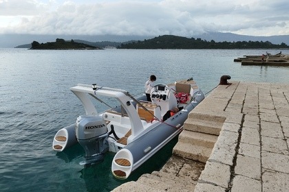 Ενοικίαση Φουσκωτό Honda 6m 100HP Pomena