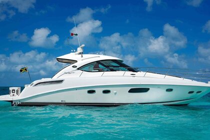 Rental Motorboat Sea Ray 47 Cancún