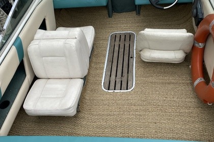 Location Bateau à moteur Sea Ray 160 cb Issy-les-Moulineaux