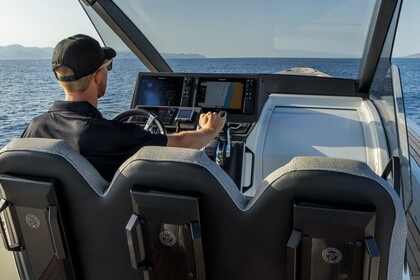 Ενοικίαση Μηχανοκίνητο σκάφος TECHNOHULL OMEGA 47 Σπέτσες