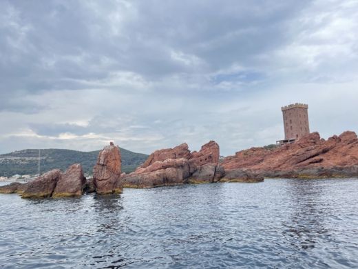 Фрежюс Without license sans permis alt tag text