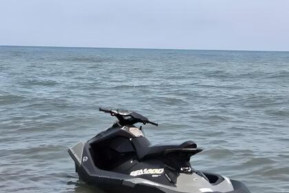 Verhuur Jetski Seadoo Spark Bastia