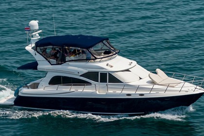 Rental Motor yacht Cruiser Yatch 5000 Sport Sedan Playa Flamingo