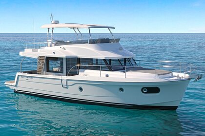 Hire Motor yacht Bénéteau Swift Trawler 48 Marina Frapa