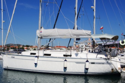 Charter Sailboat Bavaria Cruiser 32 Dubrovnik