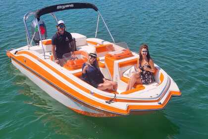 Hire Motorboat Bryant Sportabout Lagos