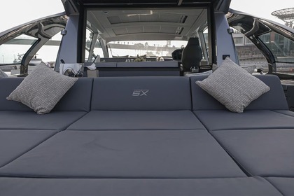 Location Yacht à moteur Pershing 5x Saint-Tropez