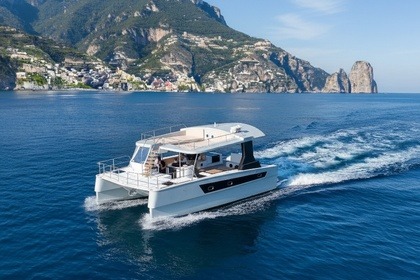 Alquiler Lancha CATAMARAN CAT380 - Classy Sorrento