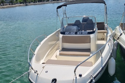 Miete Motorboot Quicksilver Activ 675 Open Bibinje