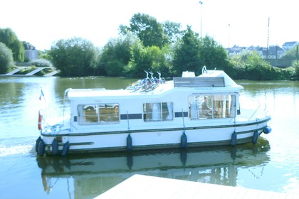 Charter Houseboat Low Cost Eau Claire 930 Fly Pontailler-sur-Saône