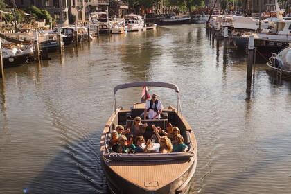 Hire Motorboat Van Vossen 1050 Dordrecht
