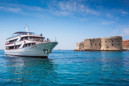 Charter Motor yacht MS Splendid Budgeted Dubrovnik