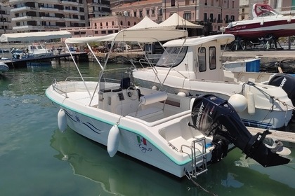 Charter Boat without licence  NAVALPLASTICA Emy 19 Syracuse
