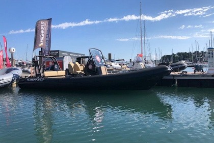 Location Bateau à moteur HIGHFIELD HIGHFIELD 700 La Trinité-sur-Mer