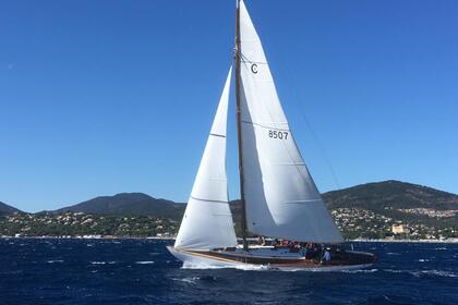 Verhuur Zeilboot Nicolas Potter Cal 32 Marseille