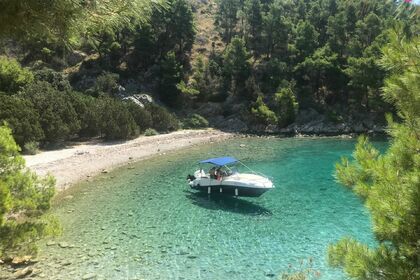 Miete Motorboot Quicksilver Commander 635 Hvar