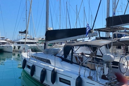 Ενοικίαση Ιστιοπλοϊκό σκάφος Beneteau OCEANIS 40.1 Άλιμος