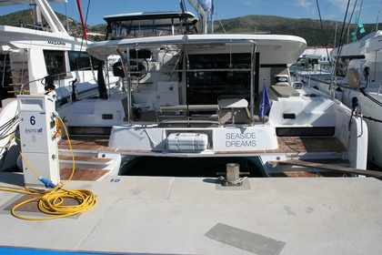 Rental Catamaran Lagoon-Bénéteau Lagoon 42 - 4 + 2 cab. Trogir