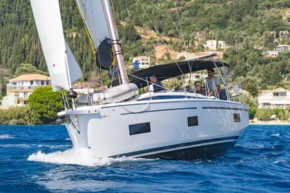 Miete Segelboot Bavaria C 38 Lefkada